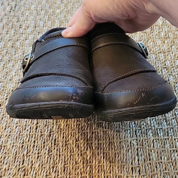 MERRELL Dassie buckle leather brown slip-on shoes. J69082 Size 8.5. - Picture 4 of 8